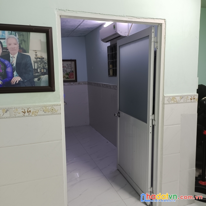 Cần bán nhà chính chủ 1 trệt - 1 gác 2 phòng ngủ đường nguyễn xiển, q9