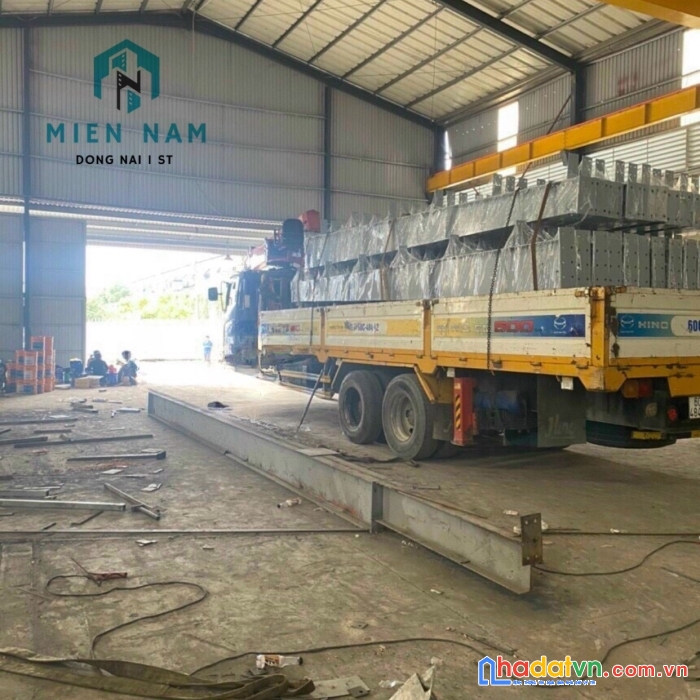 Nhà xưởng tiêu chuẩn 2300m2 bắc sơn,trảng bom giá 70tr