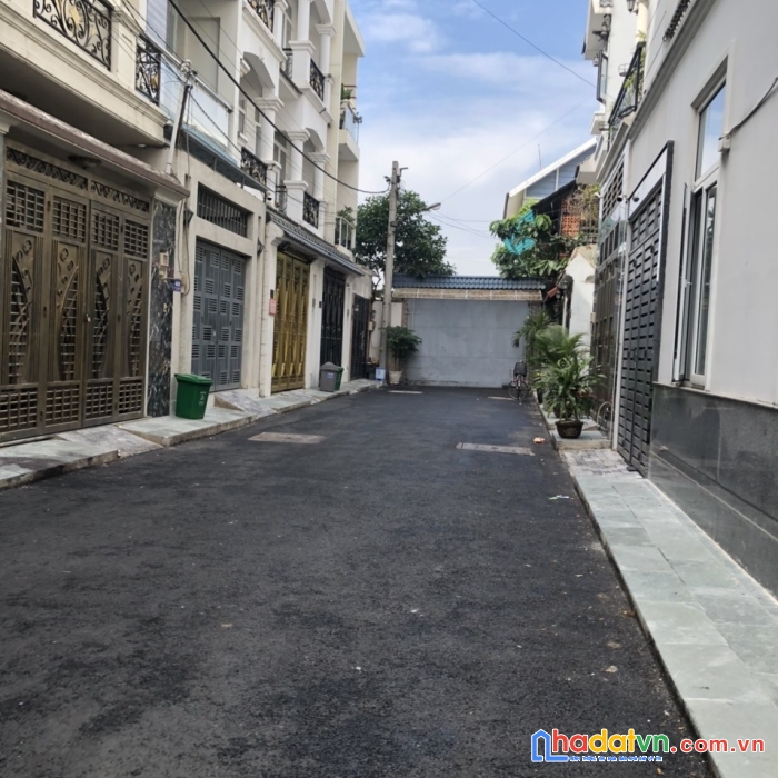 Bán nhà xe tải quay đầu-đs 38 hiệp bình chỉ 7ty.