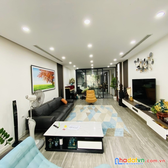 Bán nhà kđt văn quán, p/lô vỉa hè rộng, ô tô kinh doanh, 76m x 4t mt4.6m giá 11 tỷ