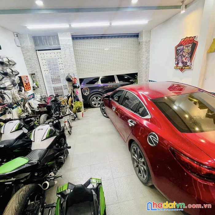 Nhỉnh 4 tỷ - hẻm 5m ô tô vào nhà – hơn 82m2, ngang 5m, nhà c4 mới đẹp như hình - 5 phút qua gò vấp.