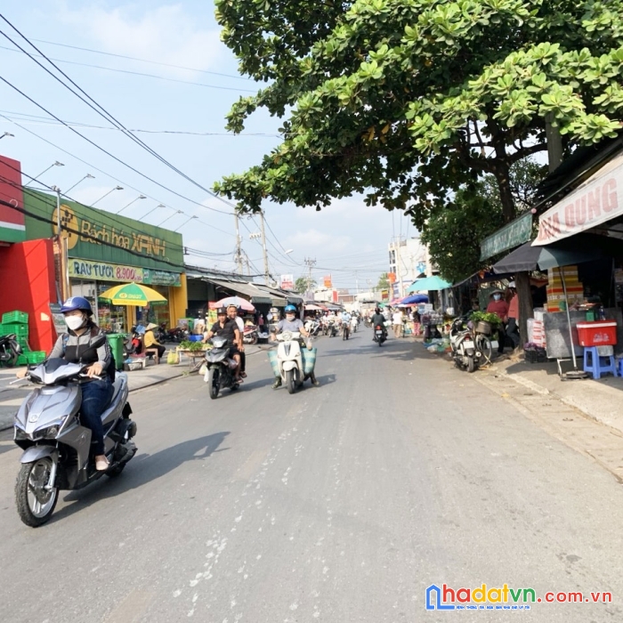 Chỉ hơn 3 tỷ - khu hiếm nhà bán - hẻm 6m xe hơi vô nhà - gần ngã 3 bầu, chợ bắp - sổ vuông đẹp.