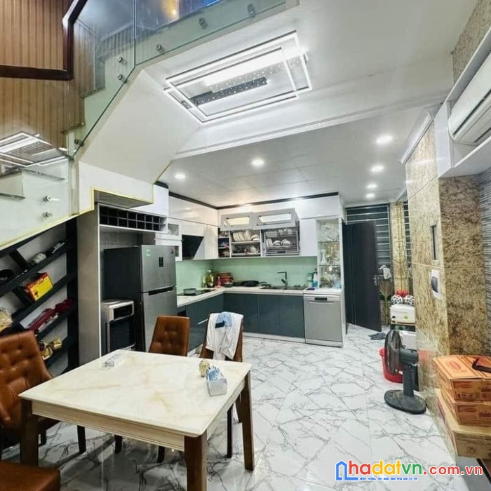 Bán nhà bắc từ liêm-50m-5tầng-thang máy-nhà mới-giá 4tỷ