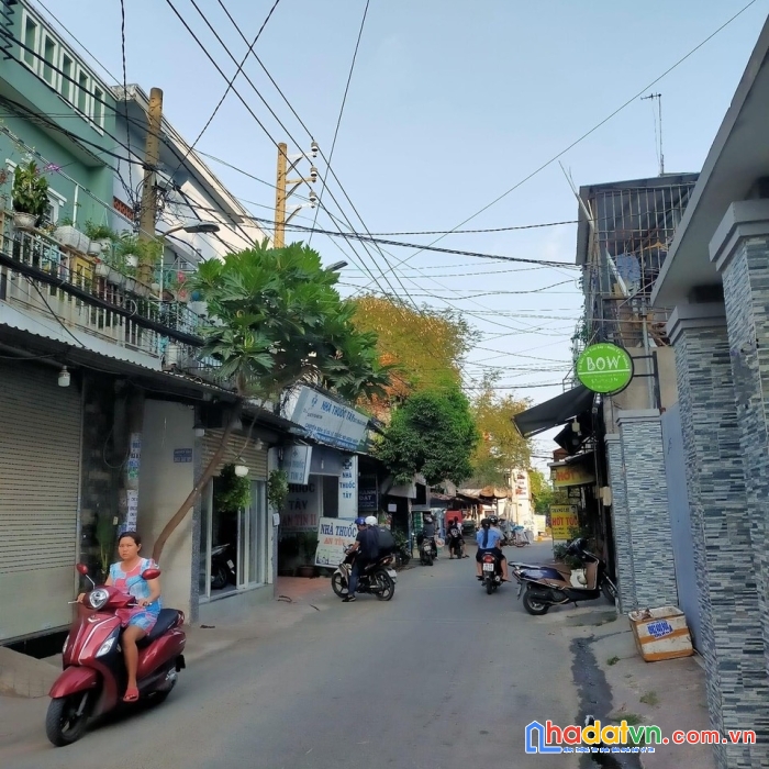 Bán nhà mặt tiền kinh doanh phạm đăng giảng, 133m2 chỉ 7.7 tỷ, gần chợ kinh doanh.