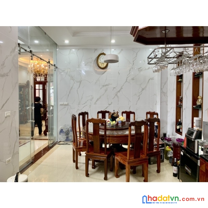 Bán nhà nguyễn khoái hai bà trưng 360m2 x 3 tầng, mt 15m giá 26.5 tỷ