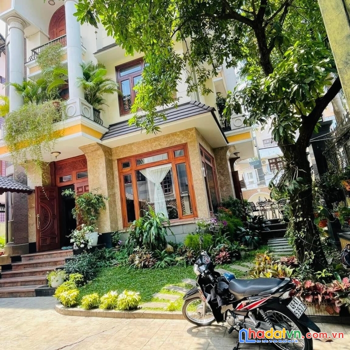 Biệt thự 5*, 2 mt cho đại gia, kế khu thảo điền, đường trần não, 15x24m, 4 tầng , giá 85 tỷ (tl)