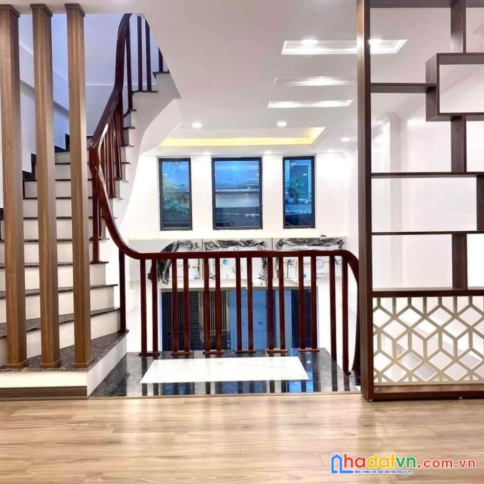 Cực hiếm bán nhà riêng chùa láng đống đa 78m 4 tầng ngõ thông gần ô tô ở ngay nhỉnh 6 tỷ