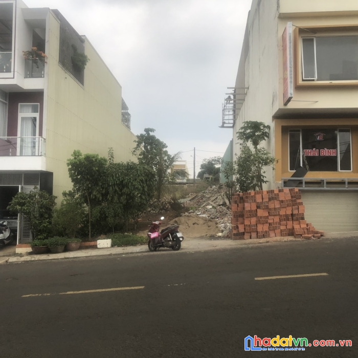 Chính chủ cần bán lô đất mặt tiền vị trí đẹp tại gia lai