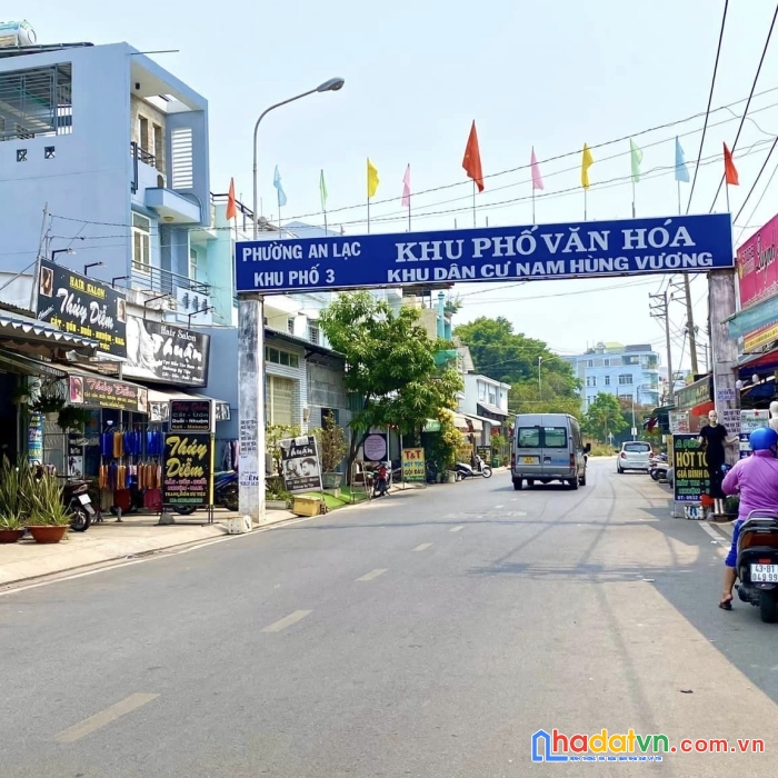 Mặt tiền kdc nam hùng vương - gần chợ, schools, ngay công viên