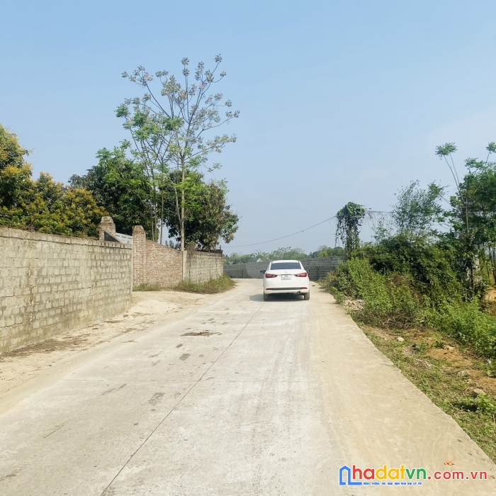 Bán gấp lô đất 2 mặt tiền có diện tích 4972m2 trong đó có 400m2 thổ cư tại thủ phủ nghỉ dưỡng cư