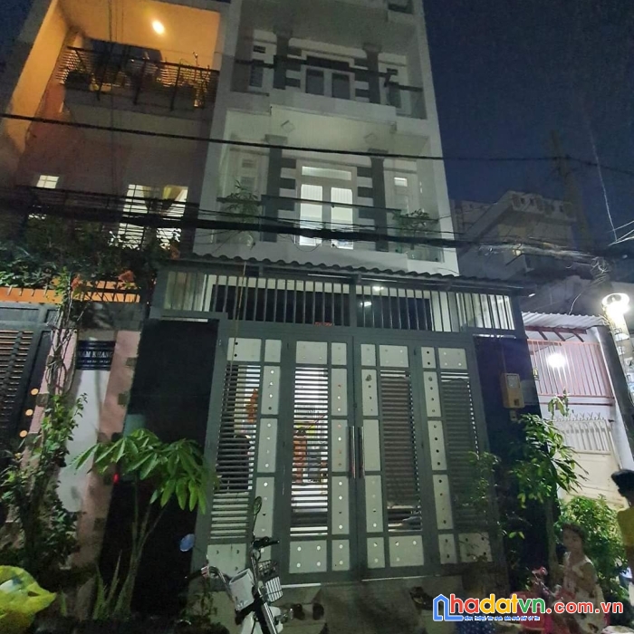 Chủ ngộp bán gấp nhà bình tân, hẻm xe hơi gần mt tỉnh lộ 10, sát khu tên lửa, sổ vuông vức, nhà
