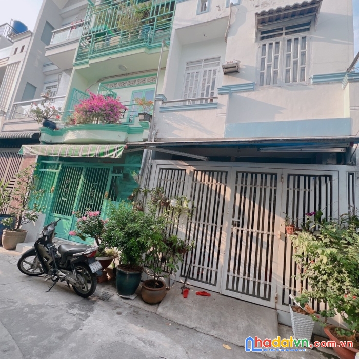 Bình tân, hẻm xe hơi đường lê đình cẩn, sát tỉnh lộ 10, khu tên lửa, sổ vuông vức, nhà rất mới