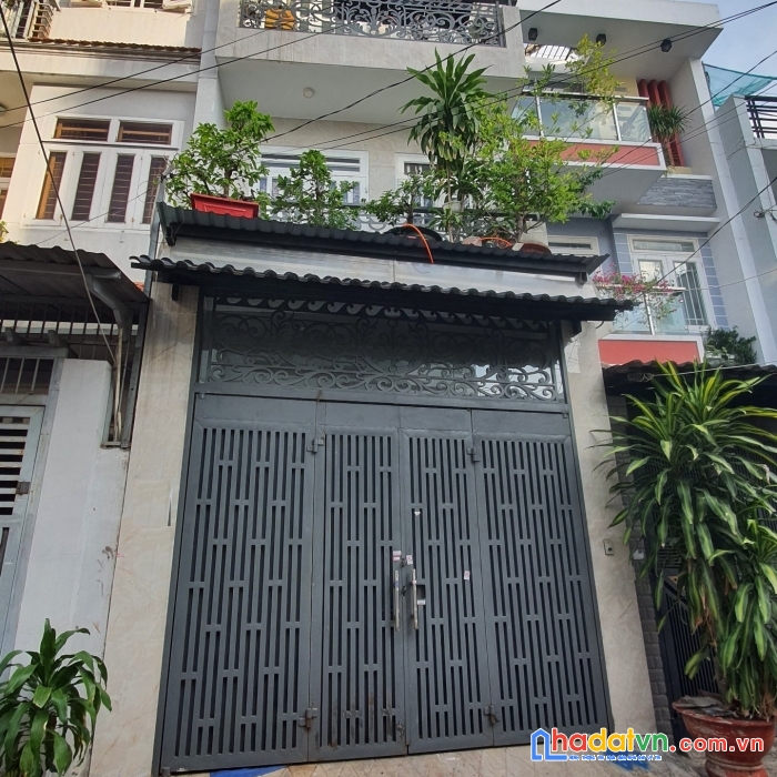 Bán nhà đường nguyễn văn quá, 4x13, 3 tầng, hẻm xe hơi