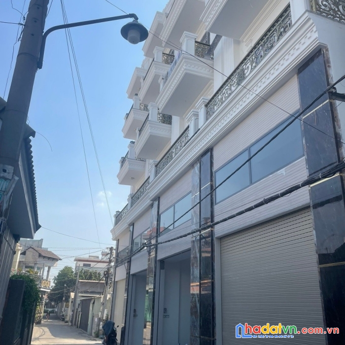 Bán nhà 1t3l 1 lửng lô góc 2 mặt tiền gần giáo xứ trinh vương p. tam hòa, đường 2 ô tô thông