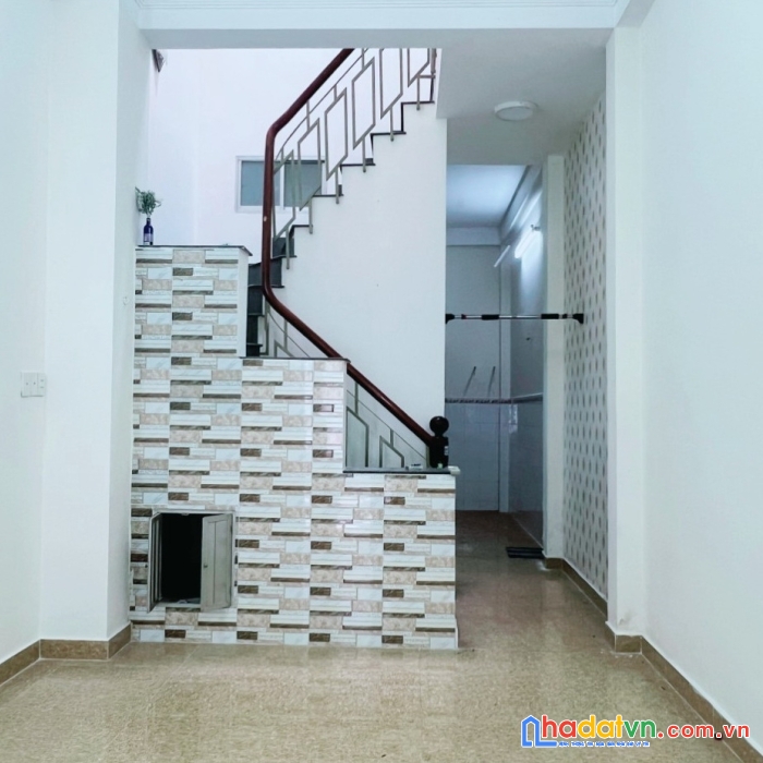 Nhà bán 2 tầng hẻm 184 âu dương lân p3,q8. giá: 4,25 tỷ