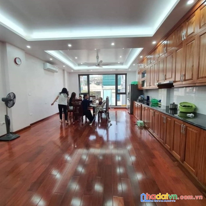 Mặt phố - kim mã 45m x 5 tầng, giá 15 tỷ.