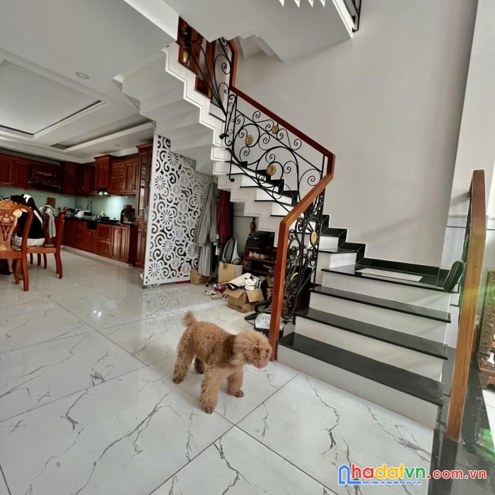 Nhà 5 tầng,64m2, hẻm xe hơi thông, ngay chợ tân hương, tân phú, cần bán gấp