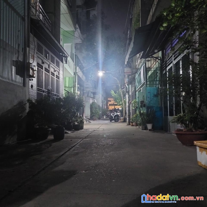 Chính chủ chào bán nhà 2 tầng đường lê văn quới- hẻm xe hơi quay đầu, 40m2 chỉ 4.55 tỷ