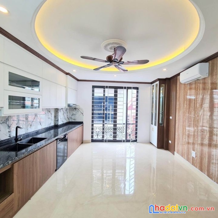Bán nhà văn cao-60m-4tầng-ngõ thông-nở hậu-tiện ích-giá 4tỷ