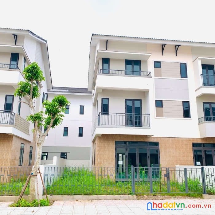 Sh4 centa riverside từ sơn giá chỉ từ 7,x tỷ liên hê 0983517495