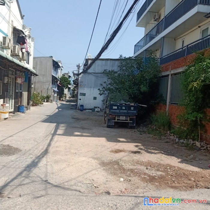 Bán nhà lê văn khương- q12- ngang 7m-hxh- mua một được 2 căn chỉ 5ty8
