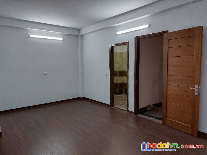 Bán nhà phố tân ấp -ba đình - mặt tiền 7.2m 4.8 tỷ.lh0934460104#0398056797