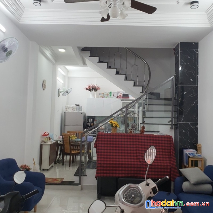 Bánh nhà nguyễn súy tq tp 4t nở hậu tài lộc gần chợ tân hương giá chỉ 5 tỷxx