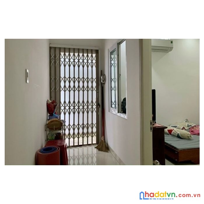 Bán nhà mặt tiền 3 tầng mặt tiền phan đăng lưu gần đường lê thanh nghị