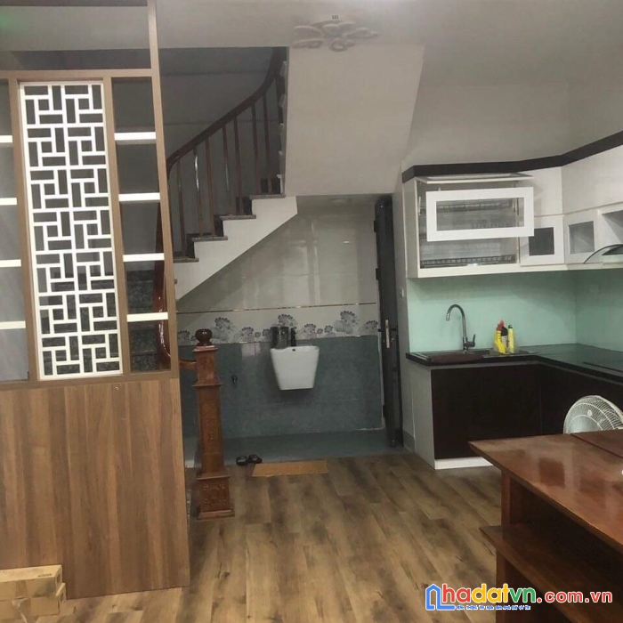 2 thoáng - nguyễn trung trực 40 m x 5 tầng. mt4.1m giá 5.75 tỷ.