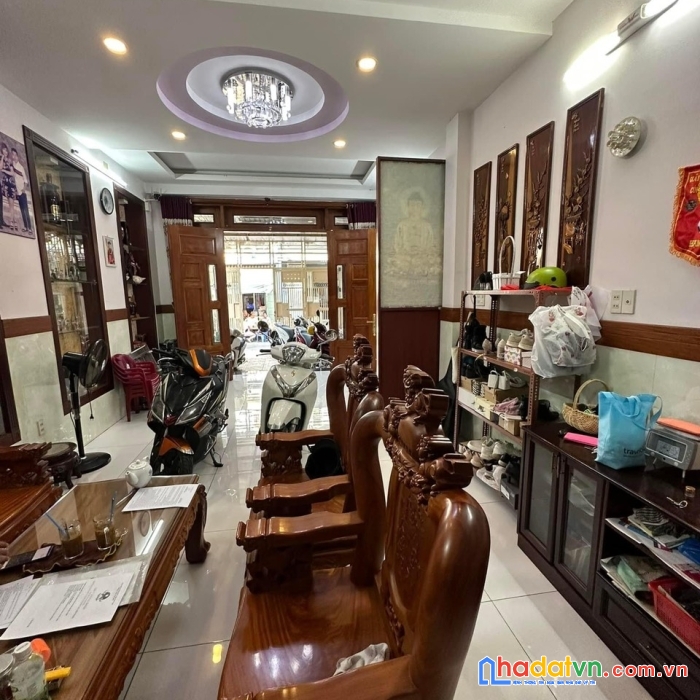 Tân phú- tân thành- hẻm xe tải đua, 3 tầng, 101m2 chỉ 13.5 tỷ, giáp tân bình.
