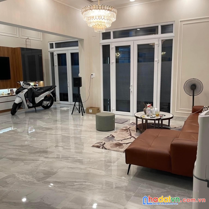 Bán gấp nhà sát mt trần quang diệu, q3, sổ đẹp, 3 tầng, đủ công năng, ngang 5m, 70m2, 7.79 tỷ 