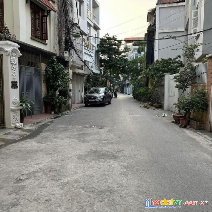 Phân lô vip cầu giấy 2 ô tô tránh hơn 7 tỷ - cực hiếm giá đầu tư