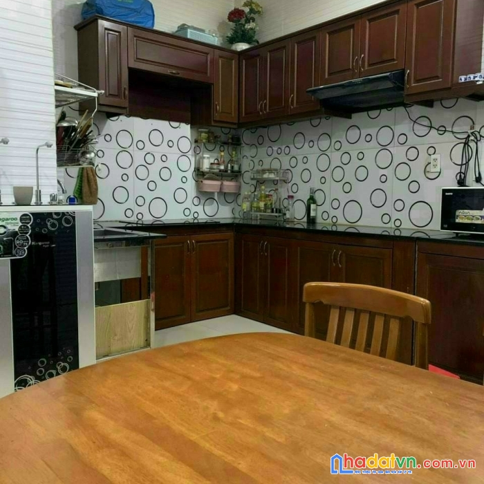 Nhà mặt tiền đường số 6 ,90m2 ,4 tầng nhỉnh 5 tỷ