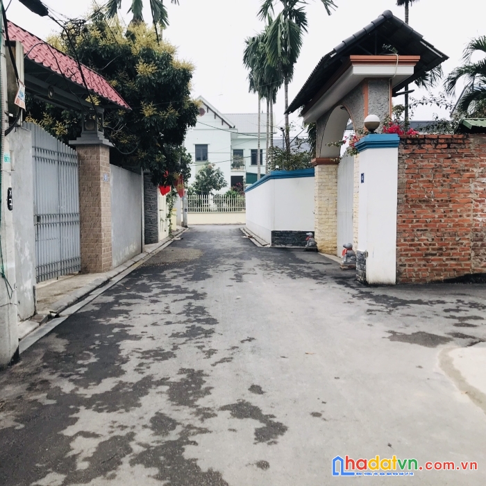 60m tiên hùng-nguyên khê cách ql3 50m giá hơn 2 tỷ,đường trải nhựa