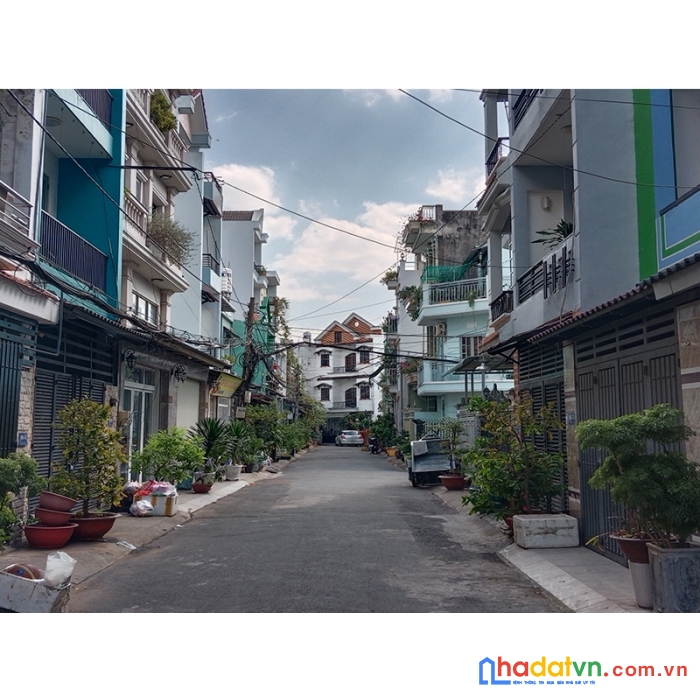 Bán nhà lô góc 2 mặt hẻm xe hơi ông ích khiêm dt đẹp (4 x 10m) p.14, q11, chỉ  6 tỷ