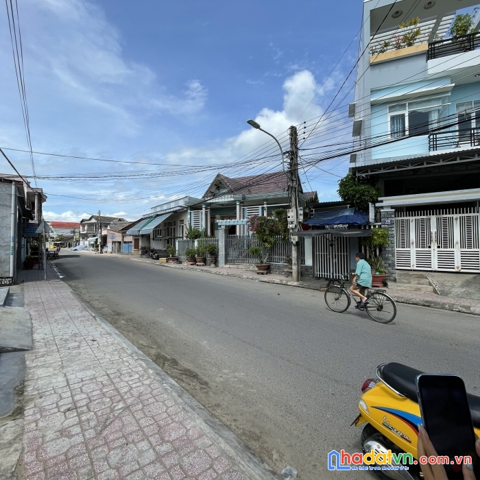 Đất phan bội châu trung tâm ninh hòa 81m2; 2,1 tỷ