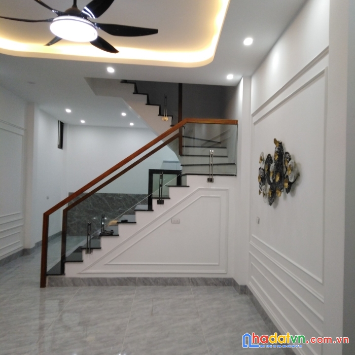 Chuẩn ngon bổ rẻ, nhà mới 5 tầng phúc lợi, ô tô vào nhà, giá nhỉnh 3 tỷ