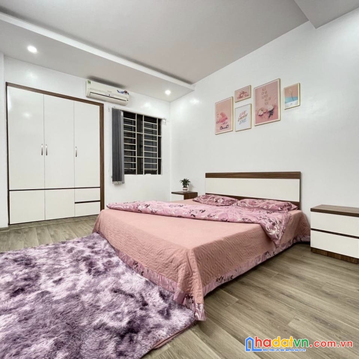 Bán căn chung cứ mini 9 phòng ngủ nhà 6 tầng phố hoàng ngân thông sang phố lê văn lương dt: 45m2 6