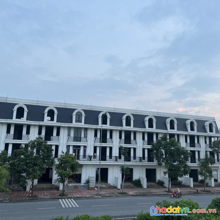 Bán nhà liền kề thanh am 2 thoáng view sông 80mx5t nhỉnh 8tỷ
