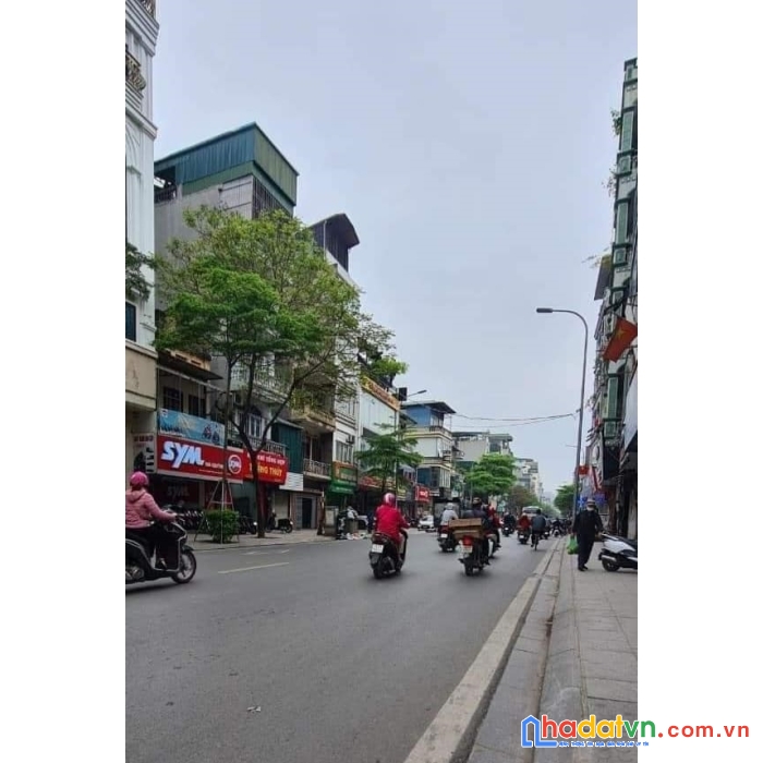 Bán nhà mặt phố khâm thiên, đống đa, 195m2, xây tòa văn phòng đẹp, giá 35 tỷ