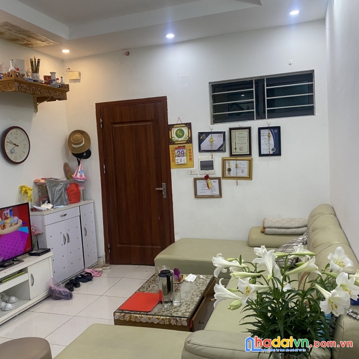 Bán căn hộ 3 ngủ ct12a kim văn kim lũ 74m2, 1 logia view thành phố cực đẹp