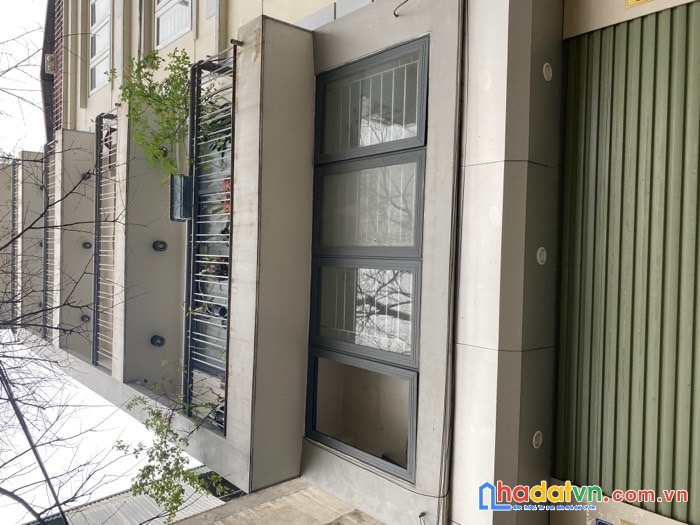 Nhà  phố  tân mai 50m2, 5 tầng, giá 7.8 tỷ, ô tô đỗ cửa