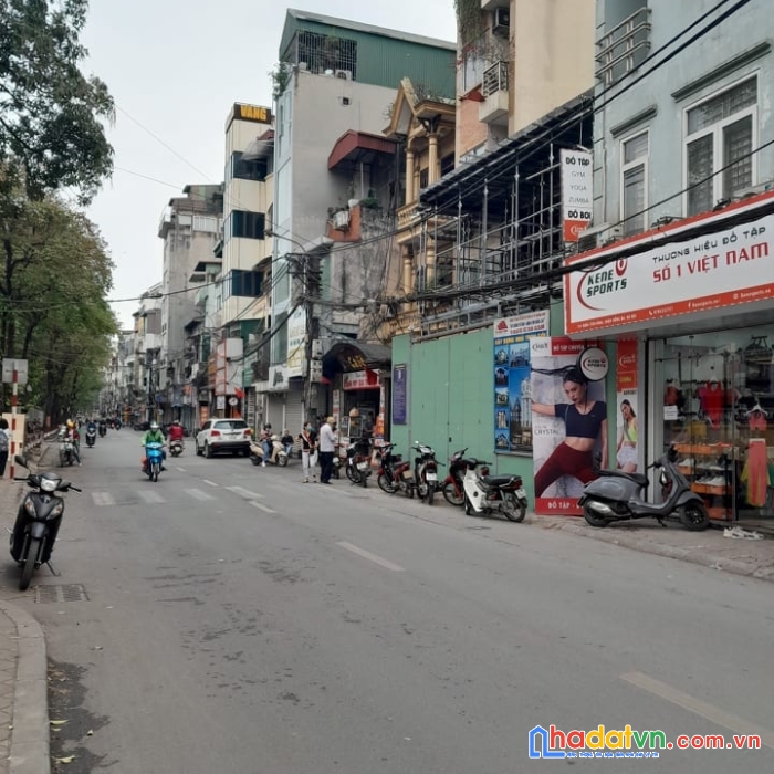 Bán nhà cấp 4 hàng hiếm  mặt phố căn góc - kinh doanh.