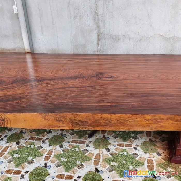 Gia đình có phản gỗ mun – hàng hiếm cần bán – giá cực rẻ