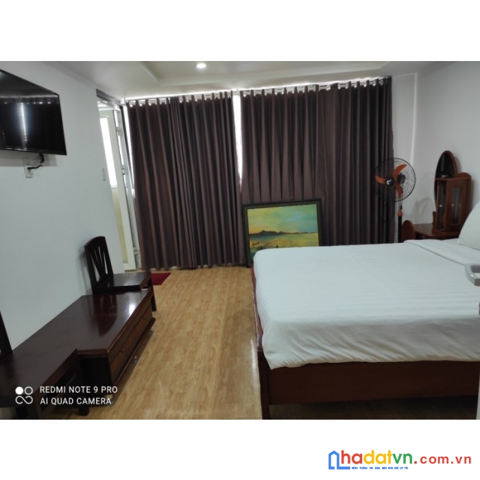 Bán khách sạn 8 tầng an thượng khu phố tây