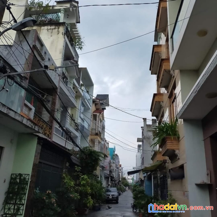 Bán nhà 5 tầng đường lê văn quới, hẻm xe tải, 60m2 chỉ 5.8 tỷ, 5p qua tân phú