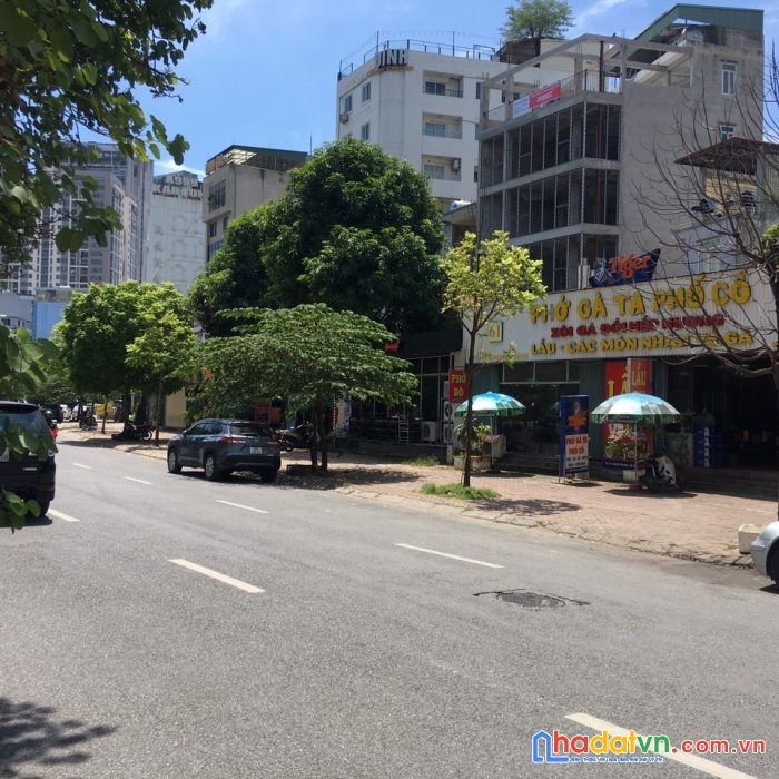 Bán gấp nhà phố nguyễn hoàng, cấp 4, 136m, mặt tiền 6.5m, kinh doanh, giá 23.9 tỷ