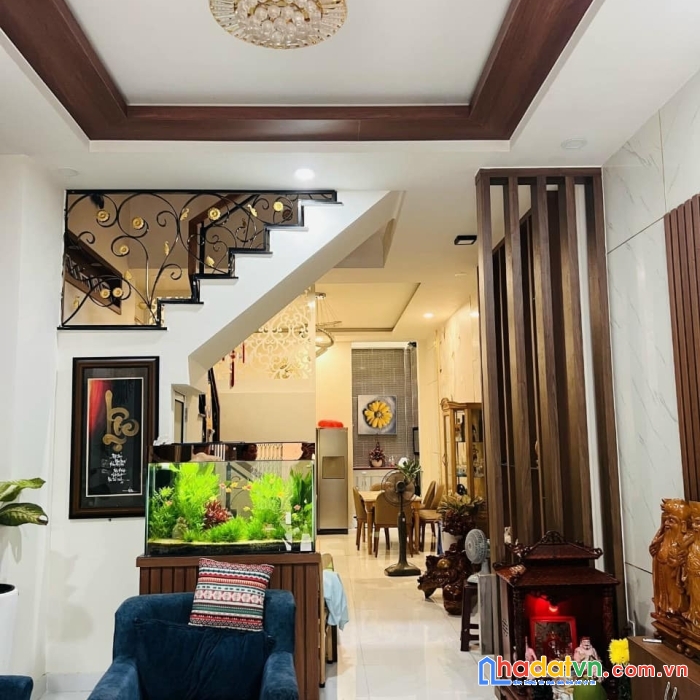 Bán nhà mặt tiền khu bàu cát, tân bình, 4 tầng, 70m2,chủ ngộp bank đã giảm 3 tỷ.