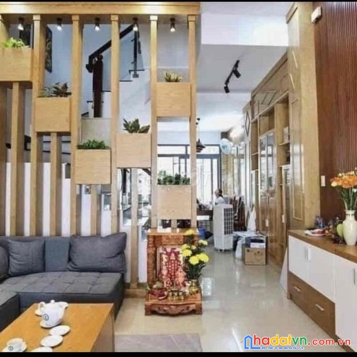 Lạc long quân nhỉnh 4 tỷ- 48m2- cách ô tô 20m- gần chợ nghĩa đô
