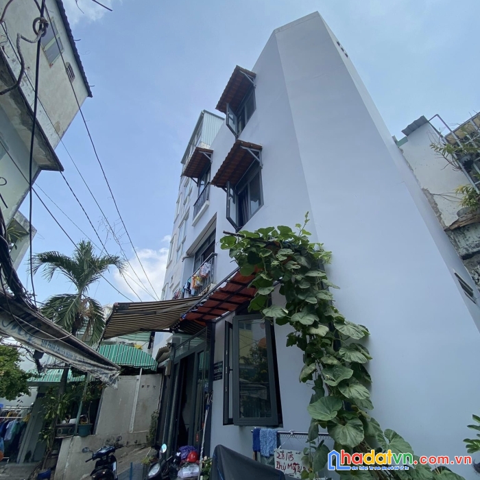 Xe hơi kề bên - khu vip bình thạnh - một đời chủ -~40m2 - chỉ 6 tỷ nhỉnh.